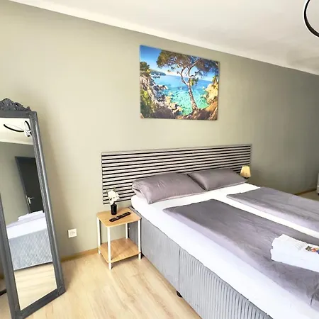 Apartment Hotel *