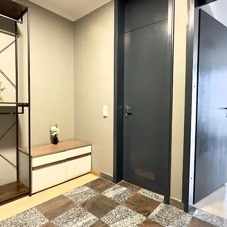 Apartment Hotel *