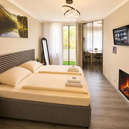 아파트 Apartment Hotel *